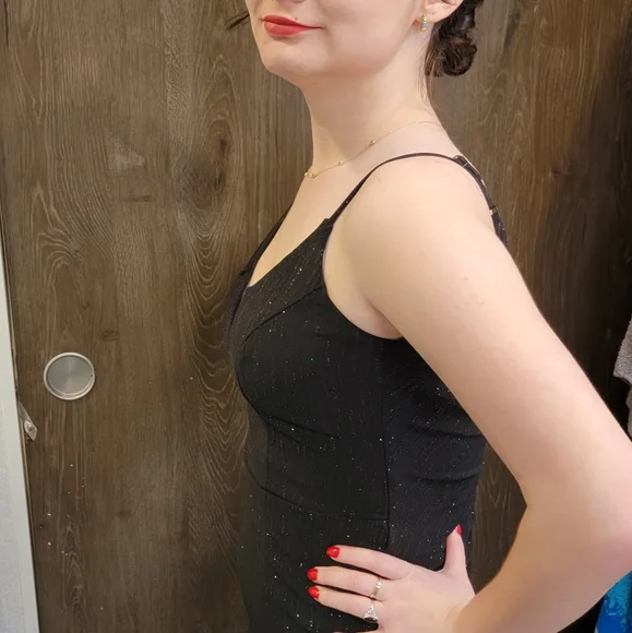 Prom Dress - Picture 3 of 3